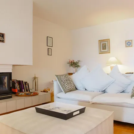Tourelle 2 - Spacieux Dans Le Centre De Appartement Genève